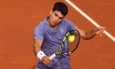 Alcaraz, Báez, Ruud y Tsitsipas avanzan en Barcelona y Etcheverry se despide temprano