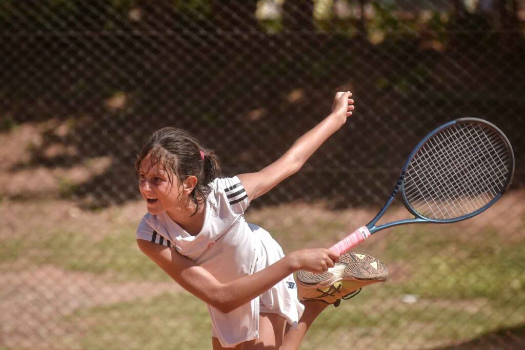 Florencia Mardones enfrenta un duelo clave ante la brasileña Eduarda Gomes en la Copa COSAT Sub-14