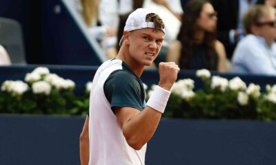 Rune y Ruud avanzan a cuartos en Barcelona; Báez cae, Tsitsipas y Fils siguen firmes