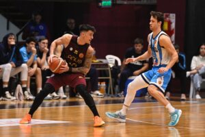 Lanús se hizo fuerte en casa y, en un partido muy luchado, venció a Racing de Chivilcoy por 62-56 para quedarse con el primer punto de la Final de la Conferencia Sur.