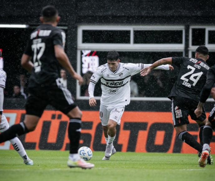 Riestra venció a Platense en Villa Soldati y se metió en la conversación