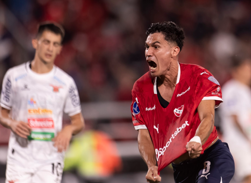 Independiente ganó con lo justo y se ilusiona en la Sudamericana