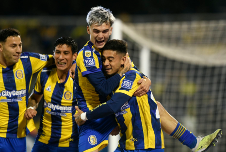 Rosario Central goleó a Instituto, es líder del Grupo B y llega afilado a los playoffs