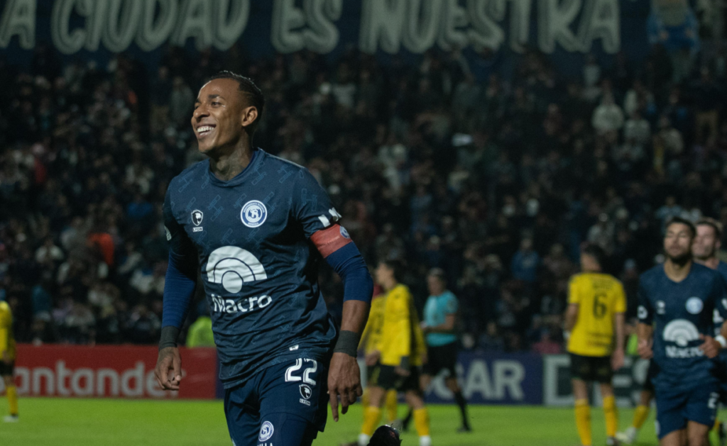 Independiente Rivadavia venció a Aldosivi y volvió a zona de clasificación