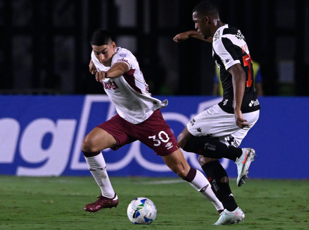 Lanús rescató un punto en Brasil y sigue en la cima del Grupo G