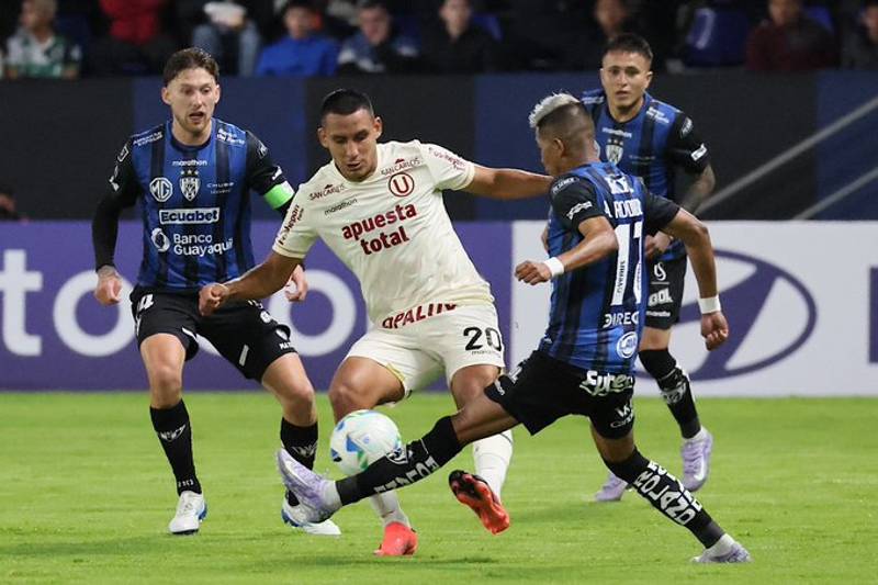 Independiente del Valle se impuso por la mínima ante Universitario en la Libertadores