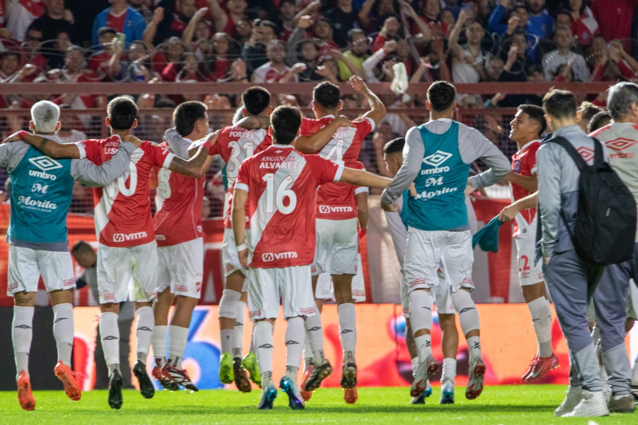 Argentinos venció a Instituto y avanzó a cuartos de final de la Copa de la Liga