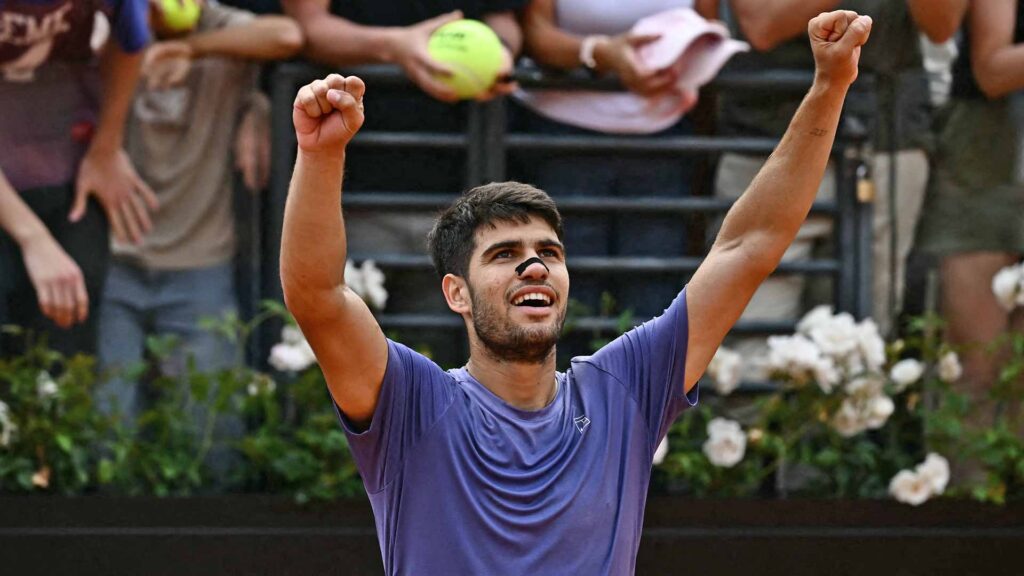 Alcaraz se mete en semifinales de Roma e iguala la marca de Ferrero en Masters 1000