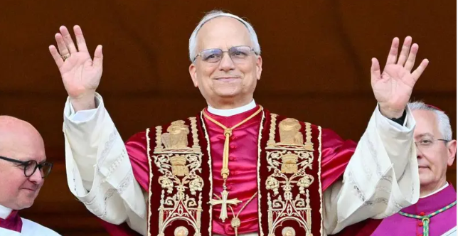 León XIV, el Papa que juega con revés a dos manos