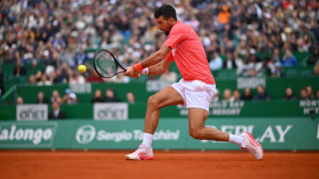 Djokovic alcanza semifinales en Roland Garros