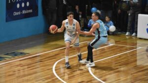 Regatas e Instituto empataron sus series de cuartos de final de la Liga Nacional tras dos triunfos vitales que levantaron a sus hinchas.