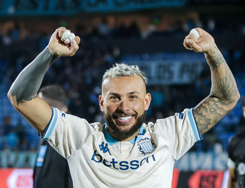 Racing venció a Belgrano en Córdoba con un golazo de Duván Vergara