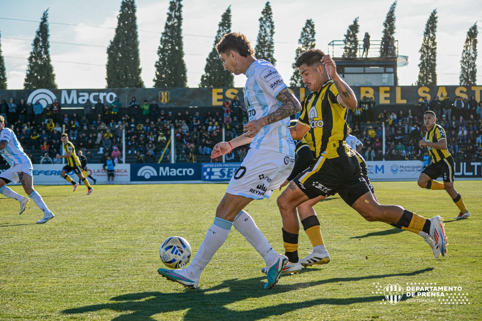 En cinco minutos fatales, Madryn liquidó el partido y dejó sin reacción a Gimnasia y Tiro