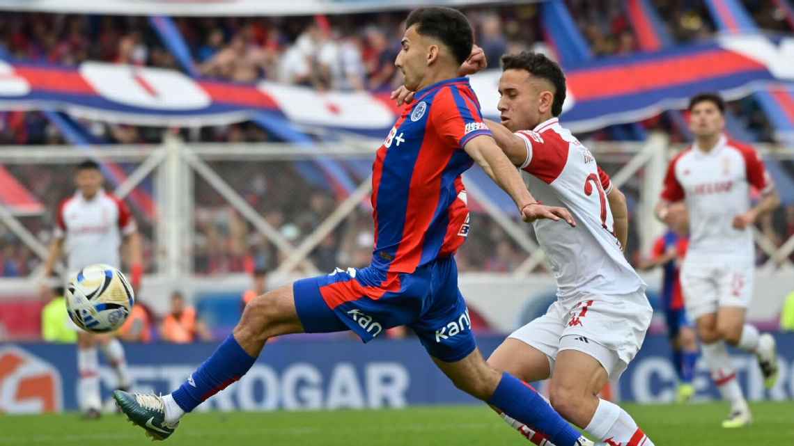 San Lorenzo igualó con Huracán en un clásico deslucido, pese a contar con un hombre más durante más de una hora de juego.