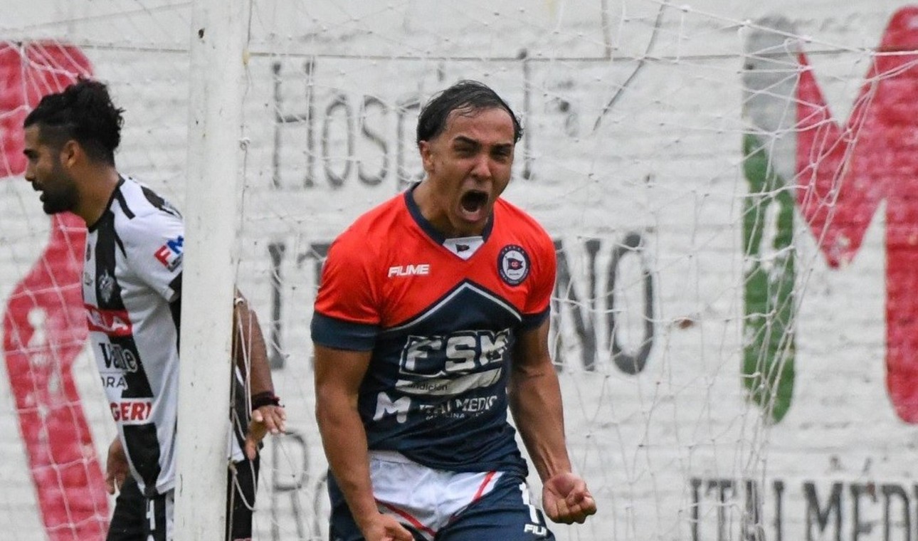 Central Córdoba de Rosario venció 2-0 a Mercedes y sigue prendido en la pelea de la Primera C.