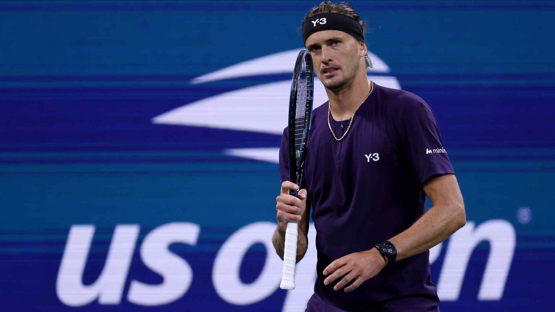 Alexander Zverev venció a Jacob Fearnley y avanzó a la tercera ronda del US Open, sumándose a Sinner y Alcaraz.