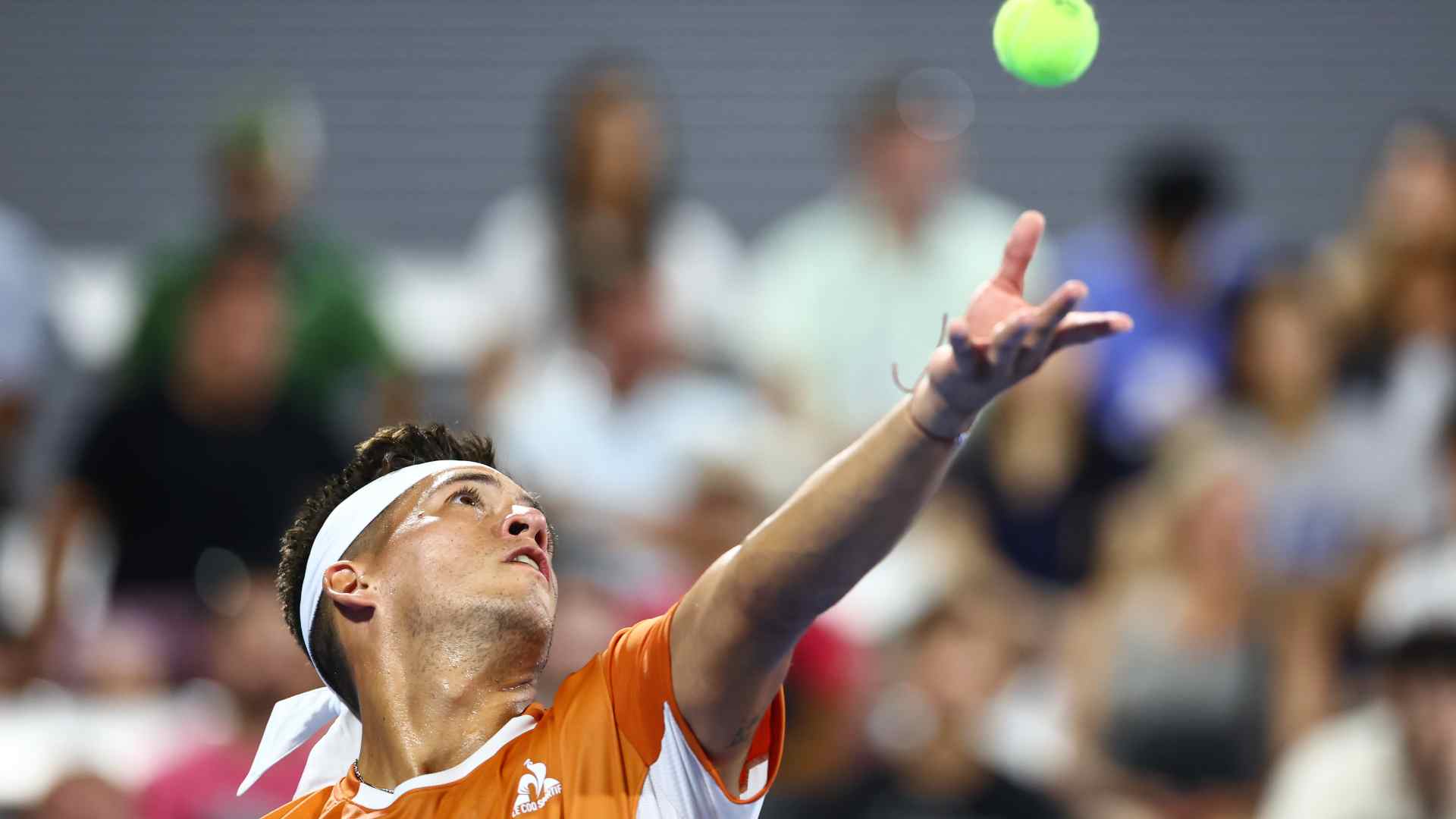 Báez gana el duelo de ex campeones en Winston-Salem tras imponerse a Carreño Busta con gran resistencia.