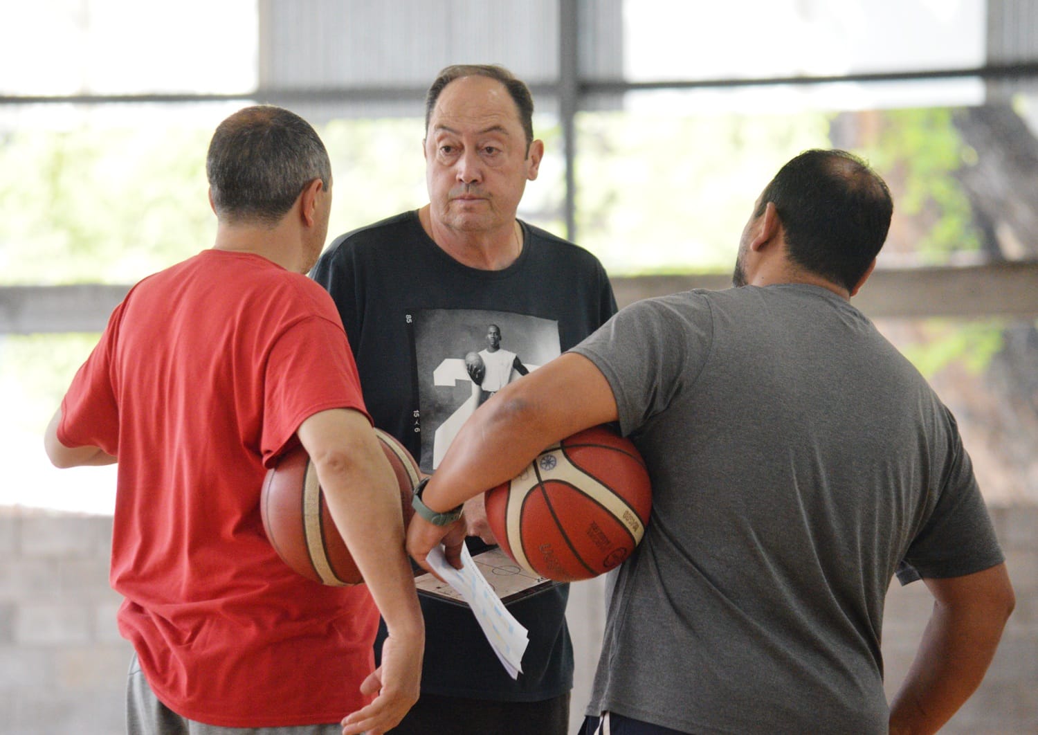 El Cuerpo Técnico de Salta Basket seguirá con Ricardo De Cecco al frente, reafirmando continuidad, identidad y compromiso en la temporada 2025/26.