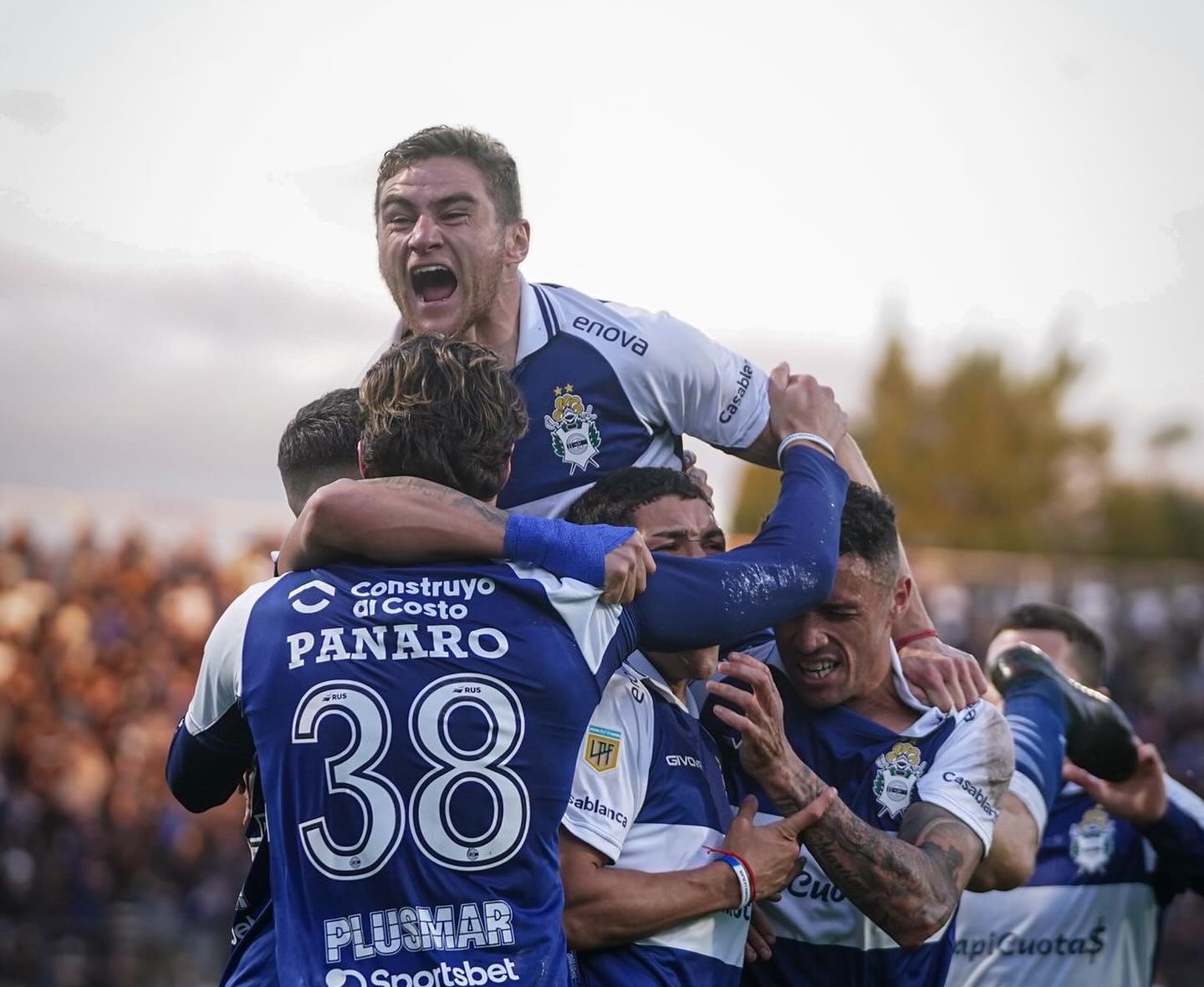 Gimnasia ganó con lo justo en el Bosque