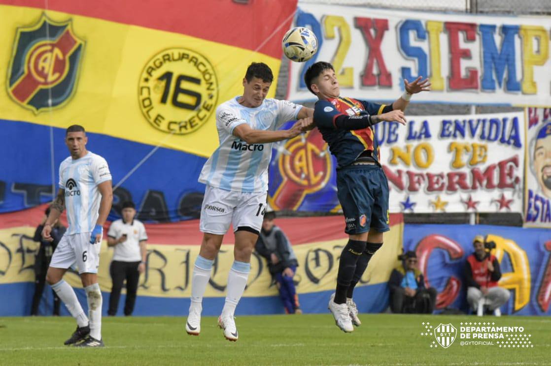 Gimnasia volvió a fallar de visitante y cayó 2-0 ante Colegiales, aunque sigue en zona de Reducido.