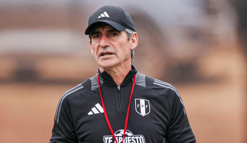 Federación de Perú anuncia salida de Óscar Ibáñez