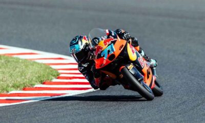 Moto3 Japón: Valentín Perrone fue 4º tras un gran duelo con Quiles. Muñoz ganó y Rueda acaricia el título.