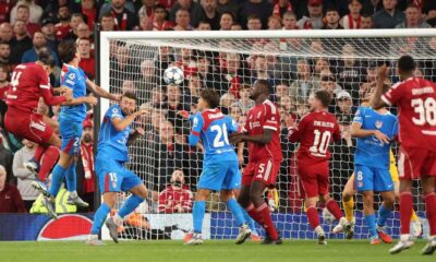Un doblete de Marcos Llorente no alcanzó y el Liverpool venció 3-2 al Atlético con un cabezazo de Van Dijk en el final de un partidazo de Champions.