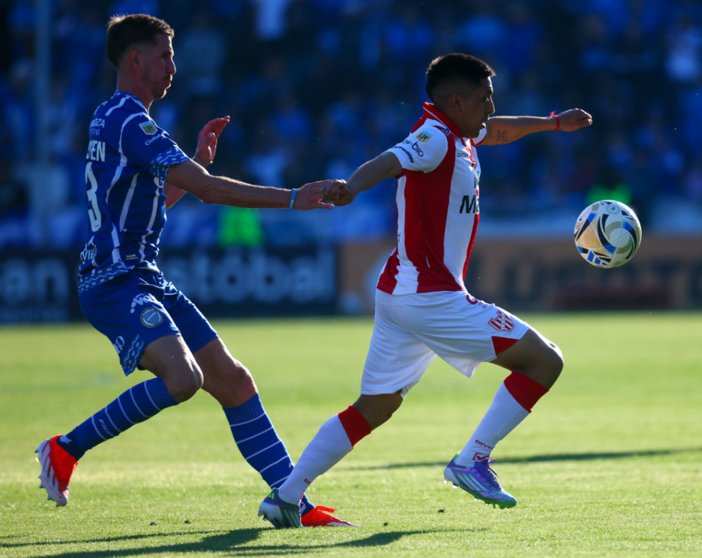 Godoy Cruz empató con Instituto en el regreso de Daniel Oldrá a Mendoza