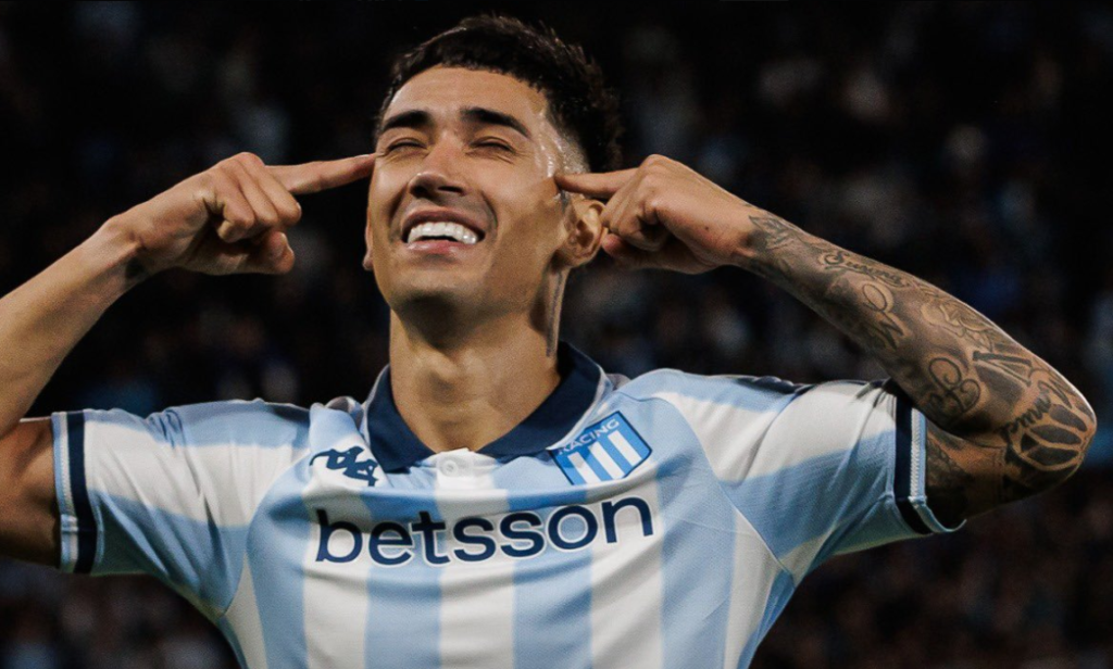 Racing derrotó a Vélez y es el primer semifinalista de la Libertadores