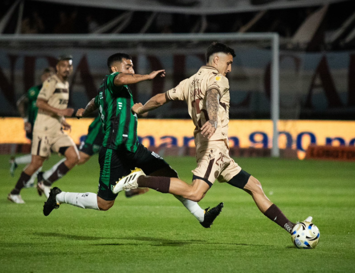 Platense rescató un empate agónico ante San Martín en un duelo clave por la permanencia