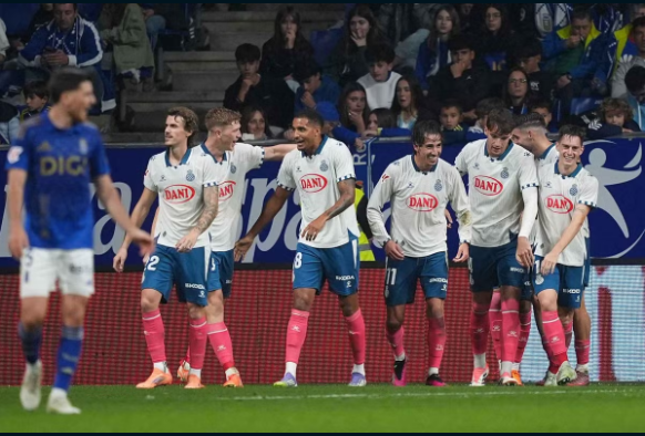 El Espanyol venció 2-0 al Real Oviedo de visitante con goles de Kike García y Pere Milla para seguir soñando en Europa.