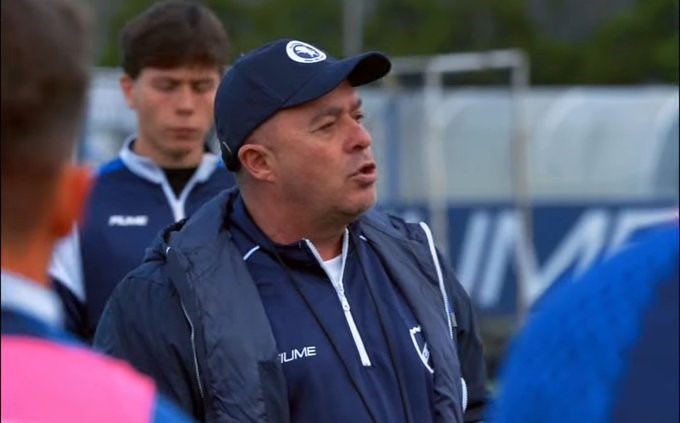 La AFA inició un expediente contra Marcelo Vázquez por “desprestigiar al fútbol o a la AFA”; el DT de Alvarado pidió disculpas y se juega la categoría ante Arsenal, mirando de reojo a Almagro vs Atlético Güemes.