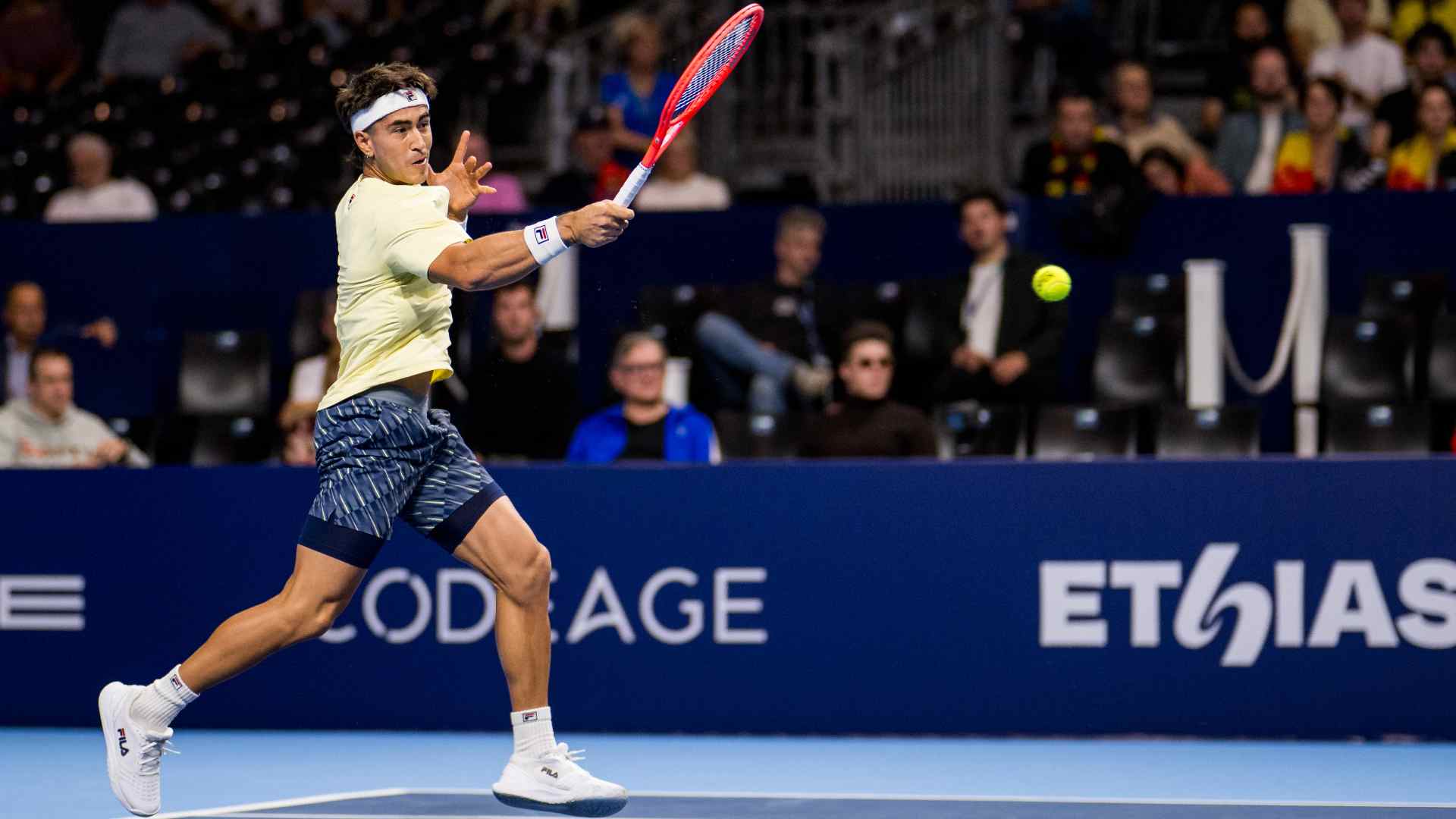 Comesaña inaugura su cuenta bajo techo