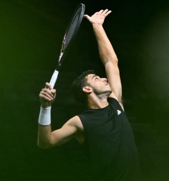 El tenis argentino arranca el 2026 en Australia con Cerúndolo, Etcheverry, Báez y Solana Sierra como protagonistas en el Australian Open.