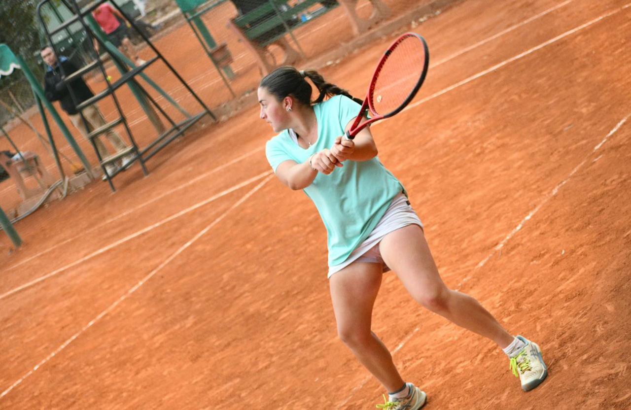 Primer día de competencia del COSAT Grado 1 en Cochabamba