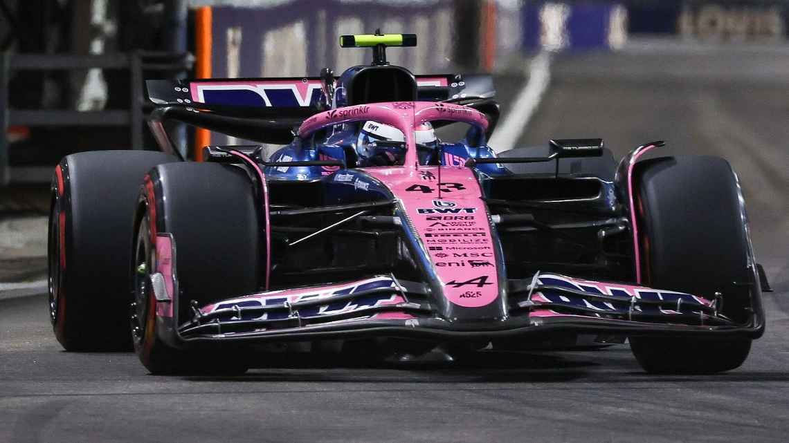 Franco Colapinto Colapinto dio un paso al frente en Marina Bay, Singapur y superó con claridad a Gasly en la última práctica libre.