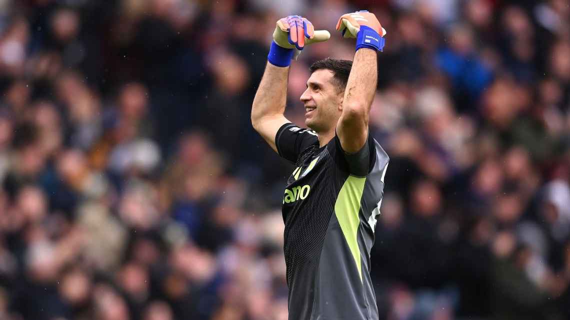 Emery le gana a Guardiola