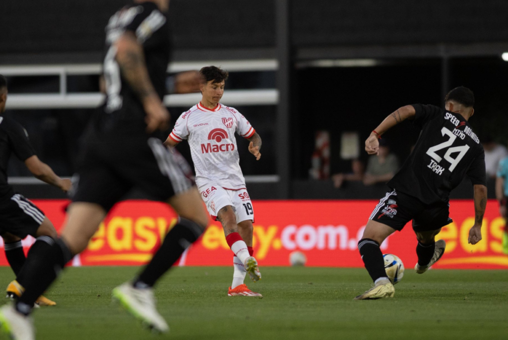 Un grito que vale la cima: Herrera le dio a Riestra otro triunfo de líder