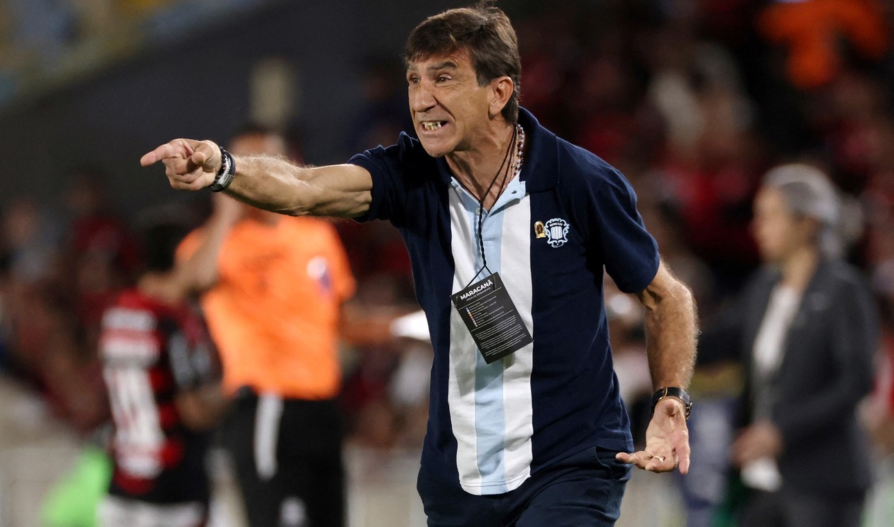 “No soñamos con ir a Lima, vamos a ir”, dijo Gustavo Costas tras la derrota de Racing ante Flamengo. El DT se mostró orgulloso de su plantel y confía en revertir la serie en Avellaneda.