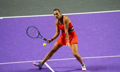 Sabalenka vence a Pegula en tres sets por 6-4, 2-6 y 6-3 en las WTA Finals de Riad. La número uno del mundo dio otro paso firme