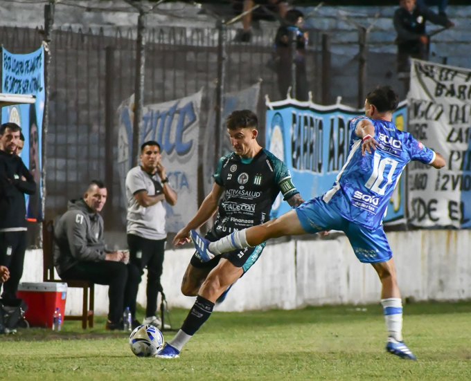 Argentino de Merlo arrasó en la vuelta, goleó 4-0 a Excursionistas y avanzó a semifinales del Reducido, con un global de 7-1