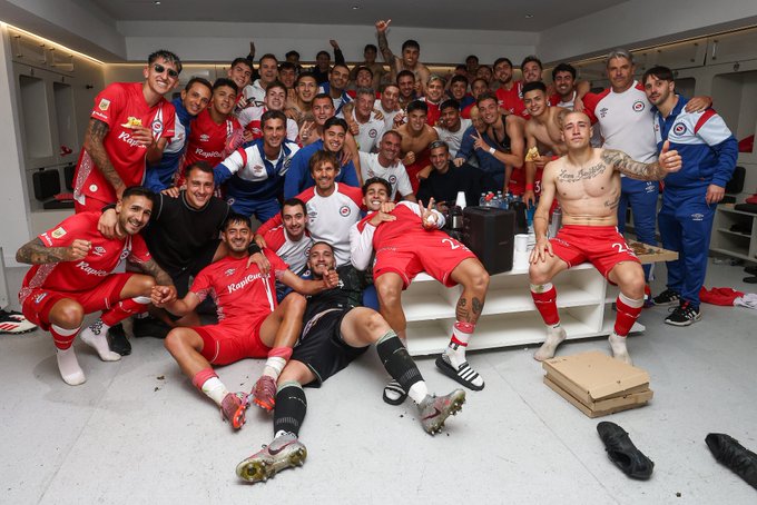 Argentinos venció a Vélez 2-0 y avanzó a los cuartos de final del Torneo Clausura. Doblete de Hernán López Muñoz y sigue firme.