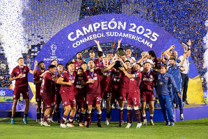 Lanús campeón Sudamericana tras vencer a Mineiro por penales en Asunción. Losada fue héroe y el Granate conquistó su segunda Sudamericana.