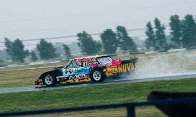 Germán Pietranera logró la Pole Position en Clase A y Clase B del Procar 4000 bajo la lluvia en La Plata, clave para la definición del campeonato.