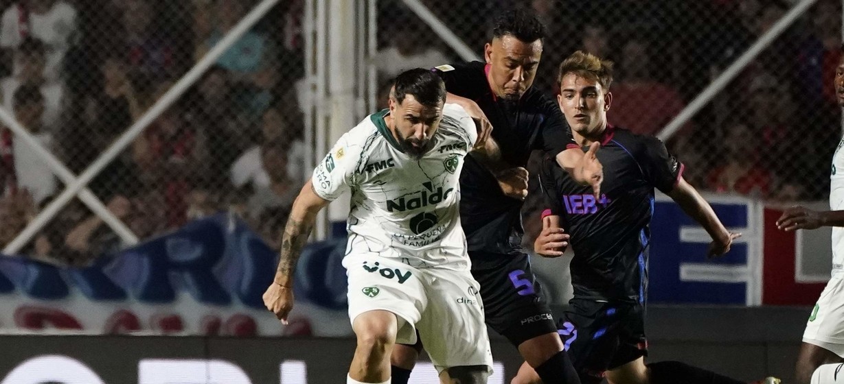 San Lorenzo y Sarmiento empataron 1-1 en un cierre dramático y el Verde sigue en carrera por los octavos del Clausura 2025.