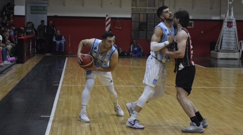 Racing derrotó a Central Entrerriano