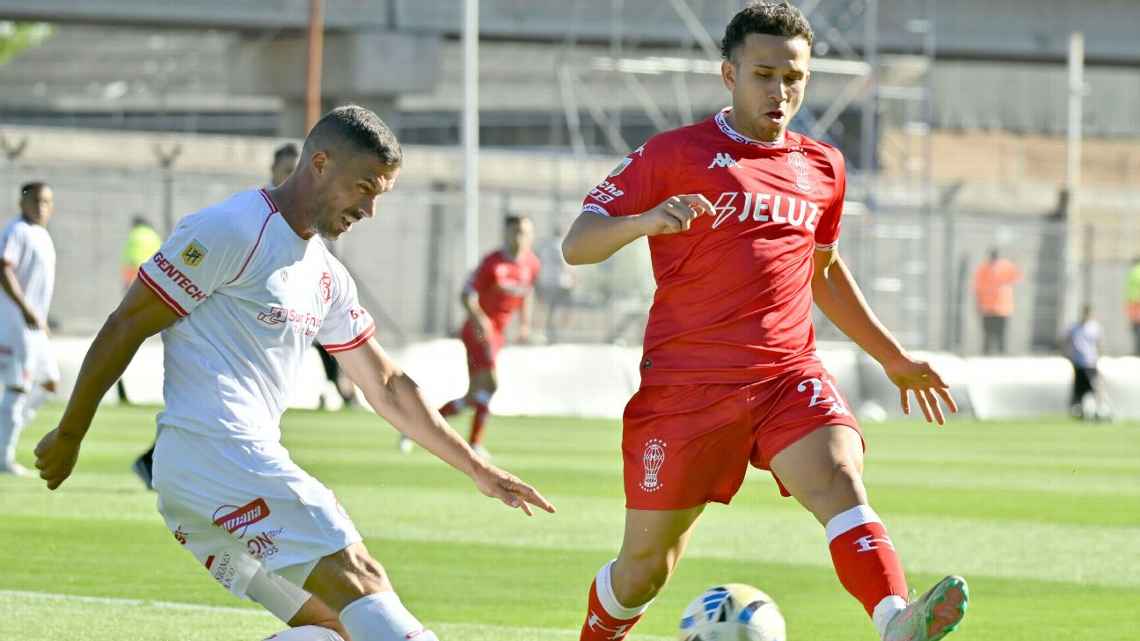 Empate con polémicas: Barracas clasificó a octavos y Huracán quedó sin copas.