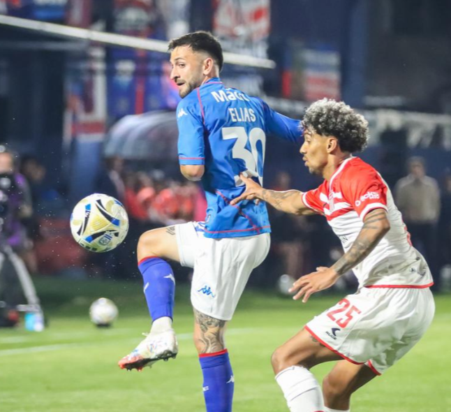 Tigre derrotó a Estudiantes y se metió en zona copera