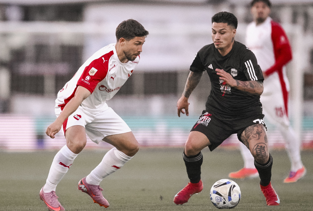 Independiente ganó sobre la hora y cortó el invicto de Riestra