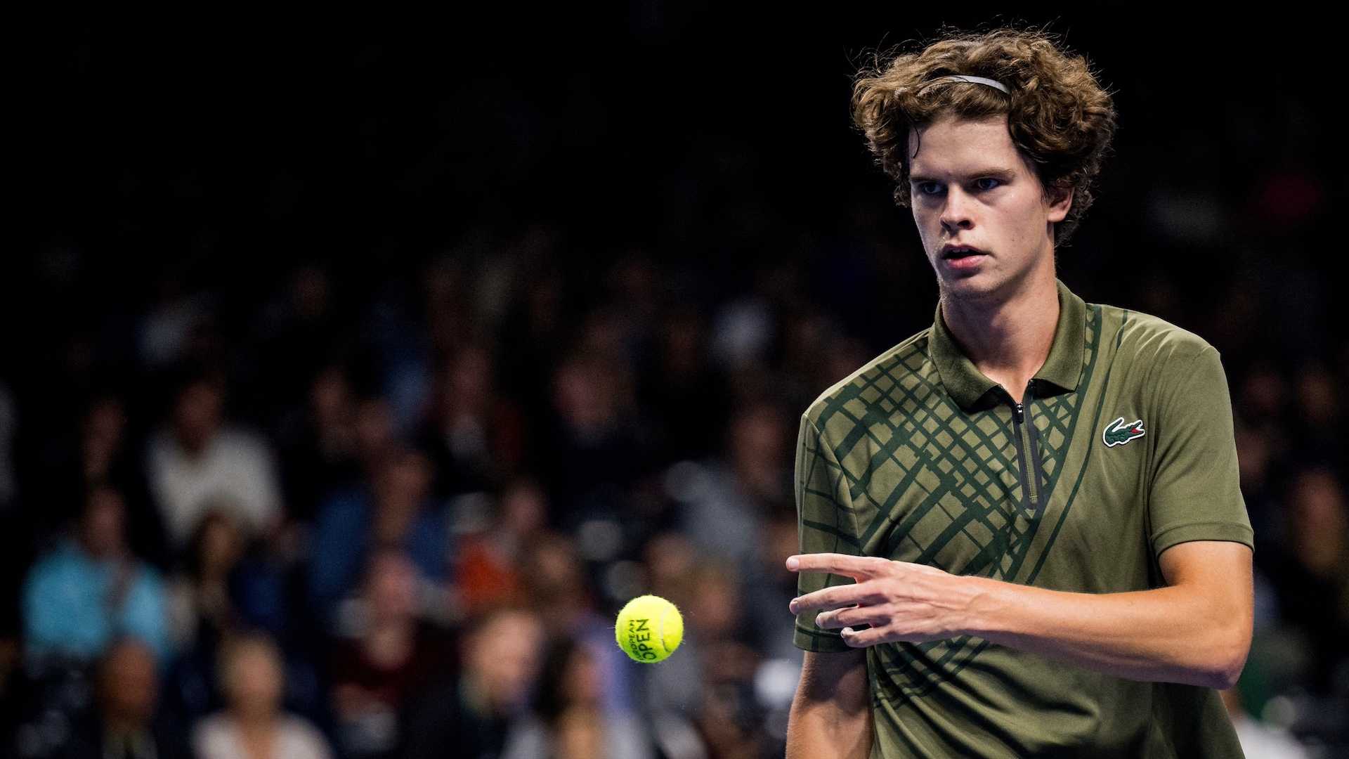 Alexander Blockx vence a Passaro y se mete en octavos del Moselle Open 2025, alcanzando el Top 100 y consolidando su ascenso en el circuito ATP.